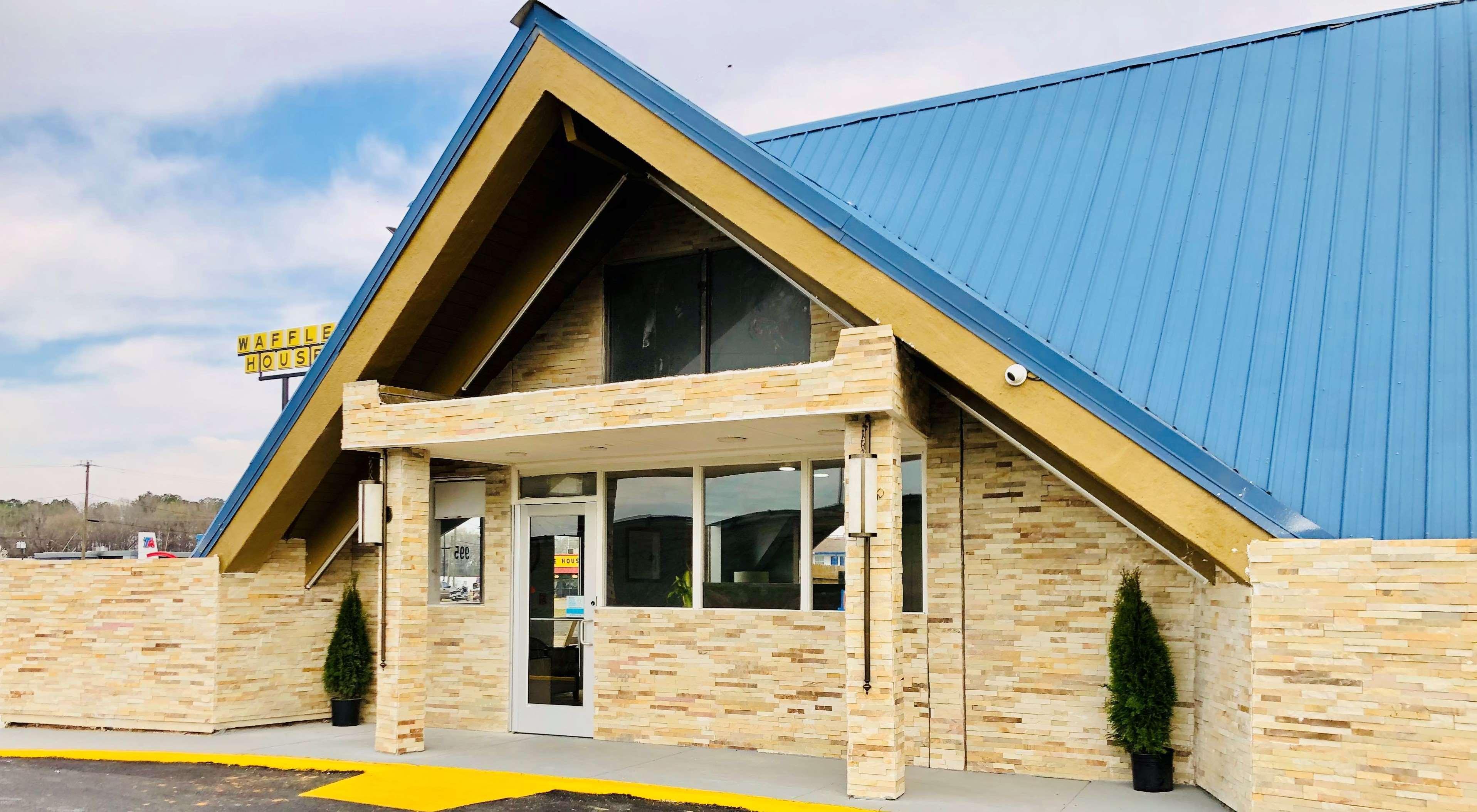 Montgomery Inn & Suites Exterior foto